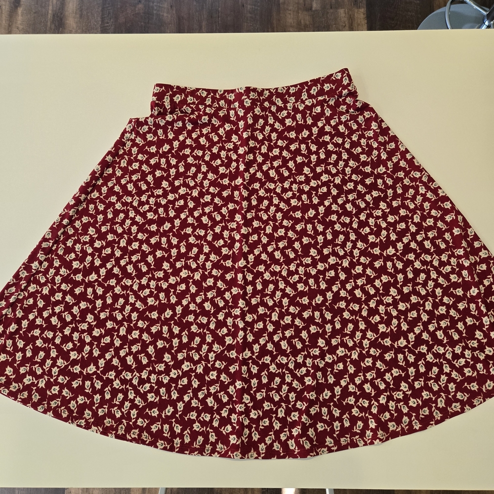Gilli Red and Cream Floral A-Line Skirt